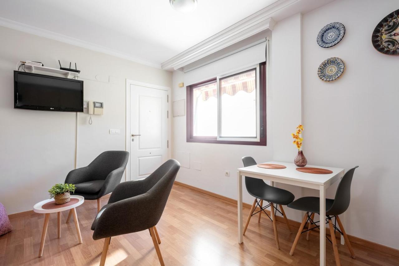Carmen Estacion Apartment Malaga Exterior photo